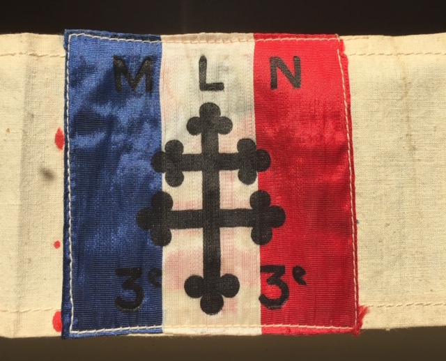 Deux brassards FFI du corps franc MLN - Paris 3° arrondissement Img_2620