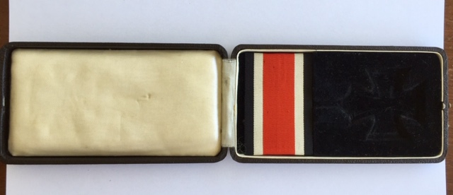 Authentique Coffret de Croix de Fer de Chevalier 1939 Img_4212