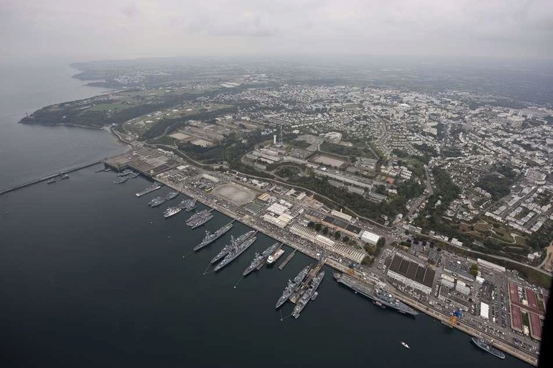Visiter la base navale de Brest, c'est possible ! Base-n10