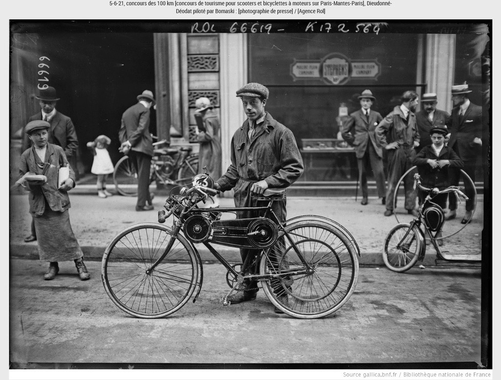 Magnifique série de photos des années 20 sur bicyclettes à moteur 2017-101