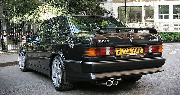 Une Mercedes 190E 2.5 16v de 1989 aux enchères. 1989me13