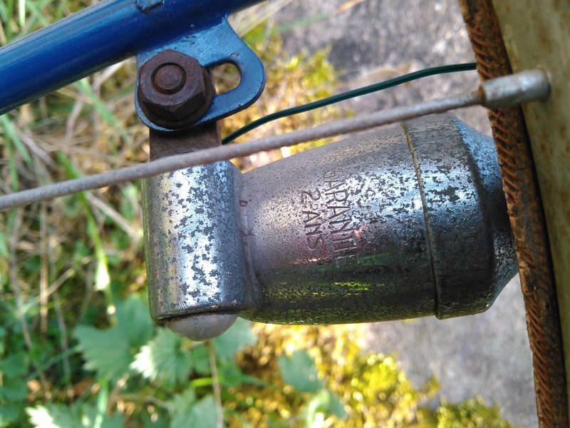 VÉLO DAME MOTOCONFORT ANNÉES 50 Kimg0067