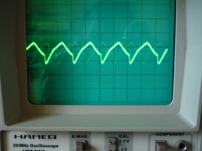 Mon premier Oscilloscope  - Page 2 P1020217