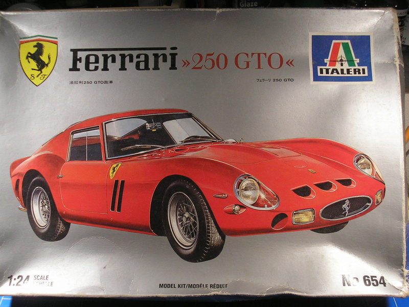 Notices pour ITALERI FERRARI 250 GTO & 250 GT CALIFORNIA ... P5230110