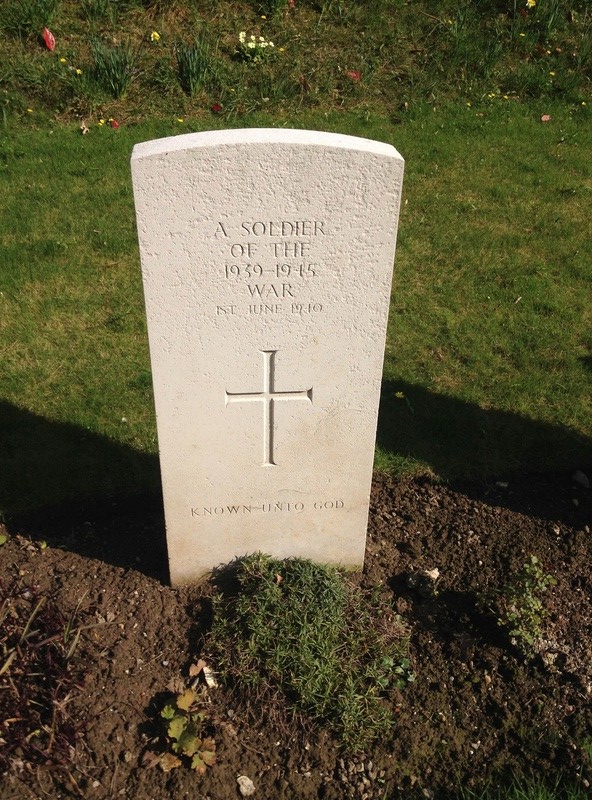 cimetière militaire de saint valery en caux  Img_0527