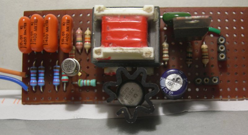 Réalisation d'un Grid Dip Oscillator (GDO) à tube. Modulateur AM Dscn4916