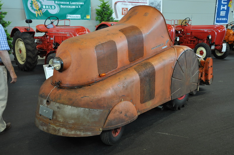 PORSCHE - PORSCHE : aussi des tracteurs! 2116