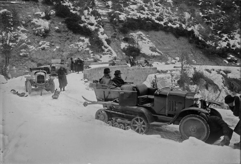 Concours de voitures à neige au Col du Sappey le 9 Février 1922 - Page 2 5810