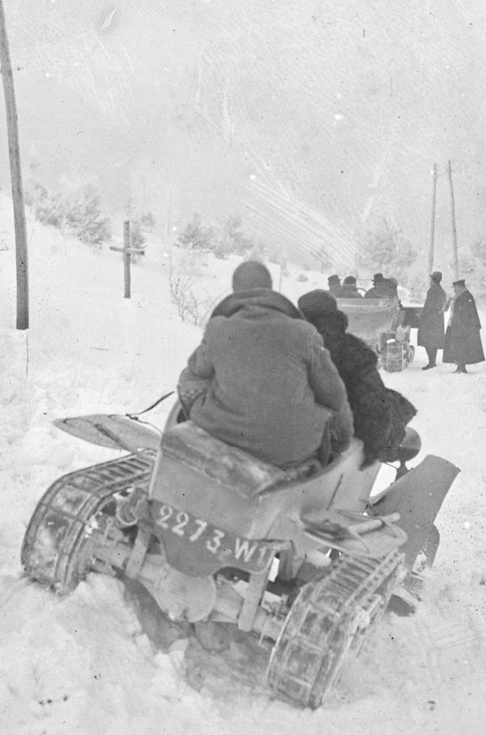 Concours de voitures à neige au Col du Sappey le 9 Février 1922 - Page 2 6710