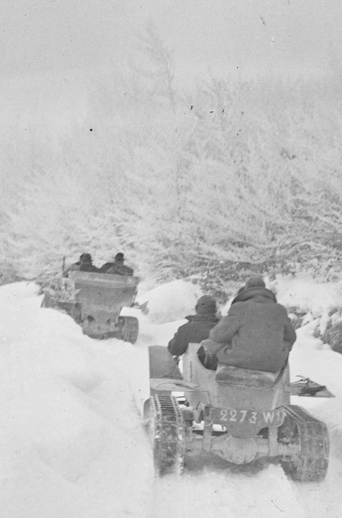Concours de voitures à neige au Col du Sappey le 9 Février 1922 - Page 2 6910
