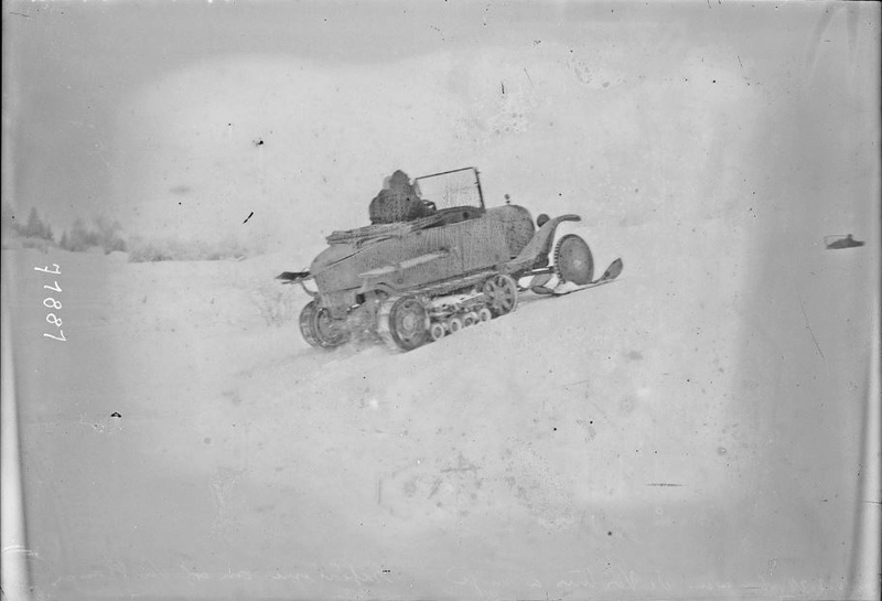 Concours de voitures à neige au Col du Sappey le 9 Février 1922 - Page 2 7010
