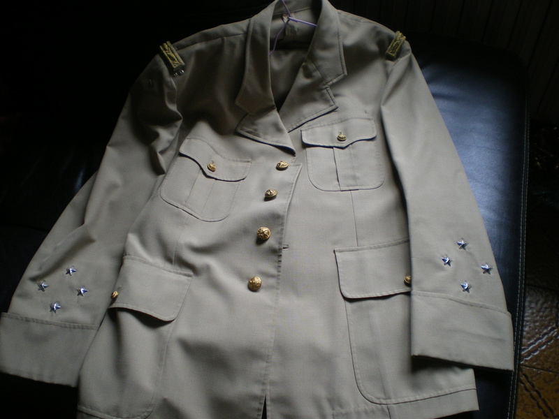 uniforme de general 4 etoiles Imgp1375