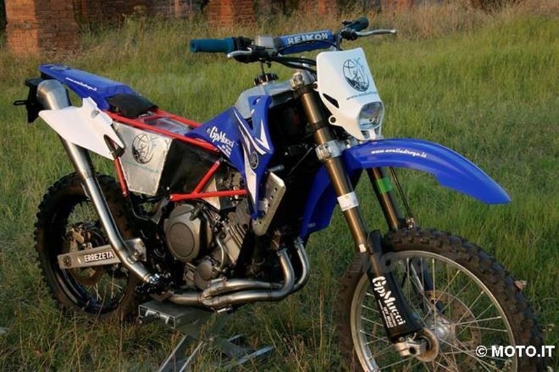 Fourche inversée Yamaha10