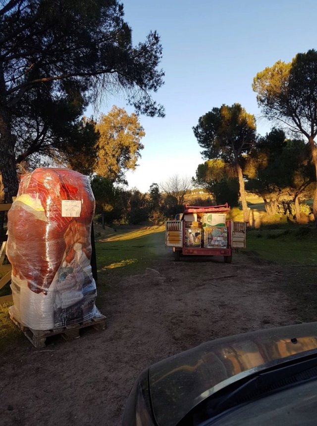 2 pallets aangekomen bij Refugio la Candela ( voormalig La pepa) 347