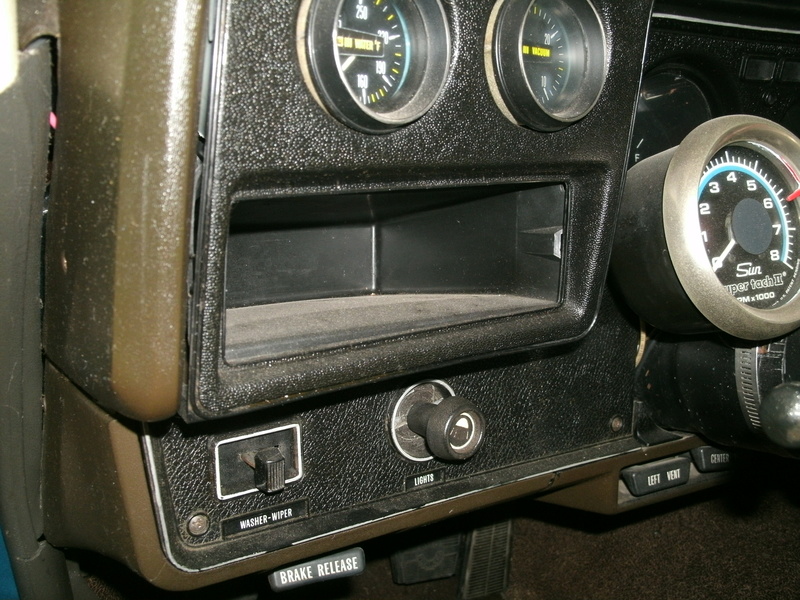 Aftermarket ot OEM gauges installation Dash_510