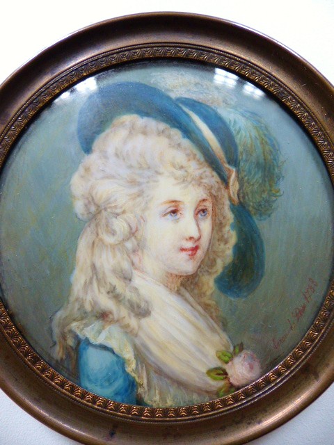 A vendre: miniatures de Marie Antoinette? - Page 5 P1540710