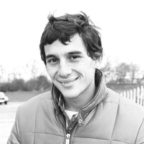 Ayrton Senna - Page 14 C7bj9r10