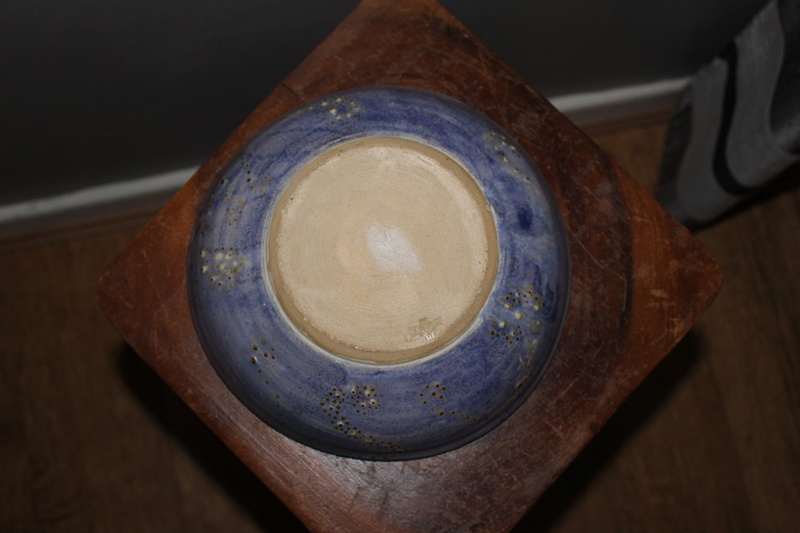 Mark on pottery?? Img_5215