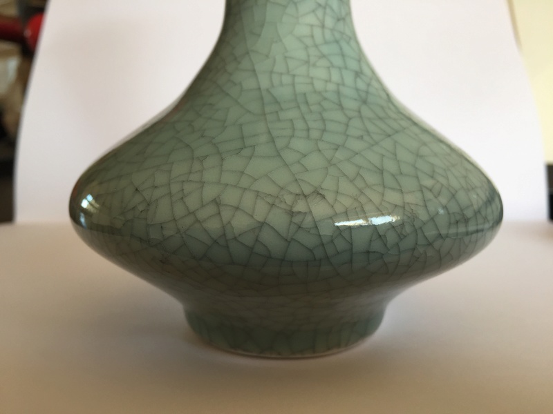 Crackle glaze vase - Chinese? Img_1625