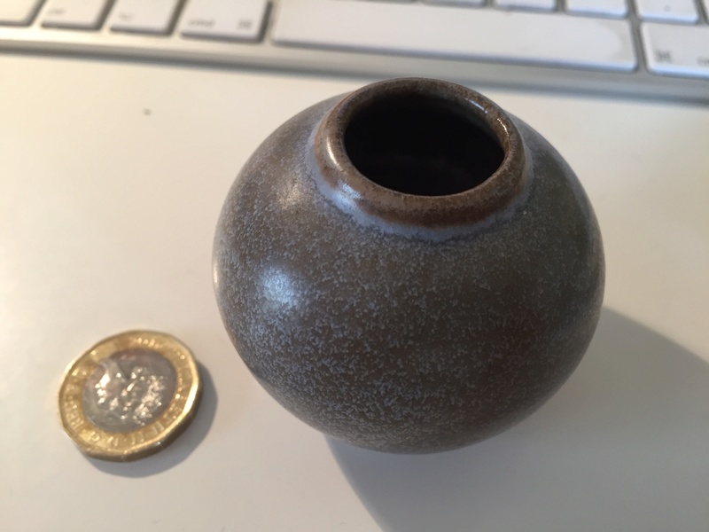 Mini vase with bird mark Img_2118