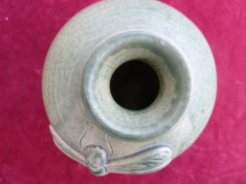 Small vase with an insect in relief - Bali/Vietnam  S-l16021