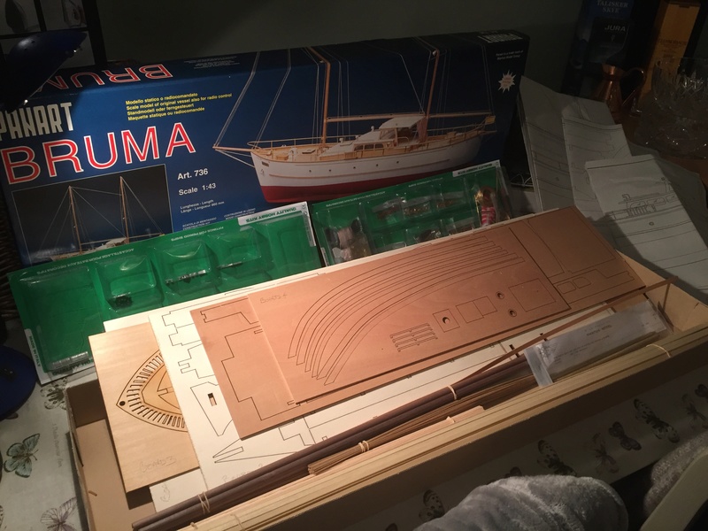 mantua bruma open cruiser yacht 1:43 Img_2810