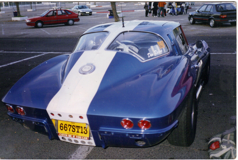 Corvette C2 bleue Nassau. Photos et histoires de la C2.. - Page 16 03212
