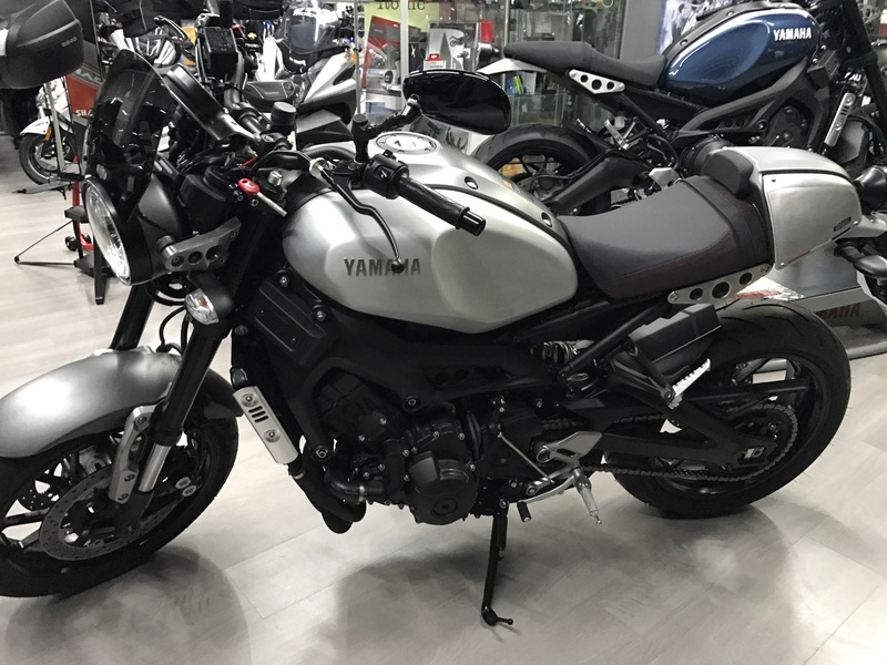 XSR 900 Garage Metal Img_1611