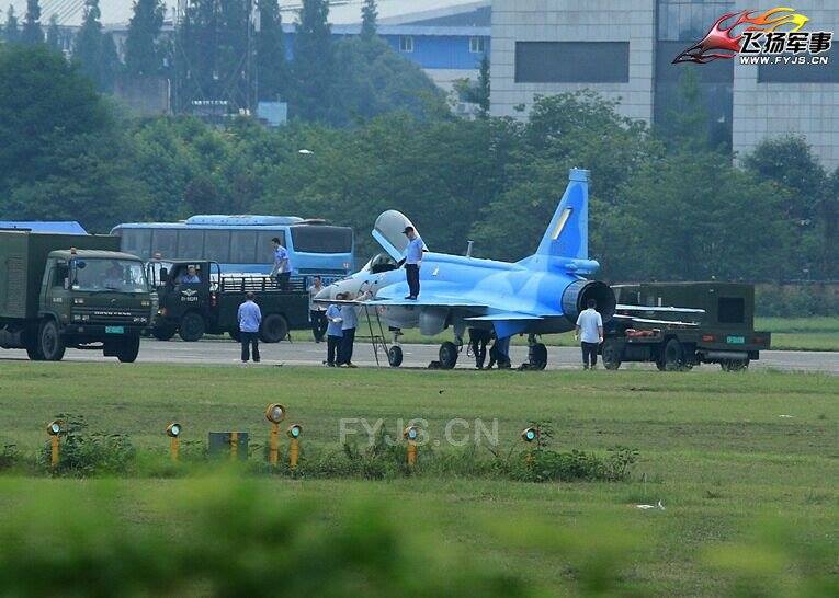 Chengdu JF-17 Thunder - Página 12 19106010