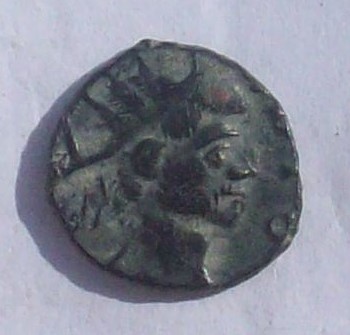 Antoniniano de Claudio II El Gótico. CONSECRATIO. Águila explayada a dcha. Ceca Siscia. 102_3937
