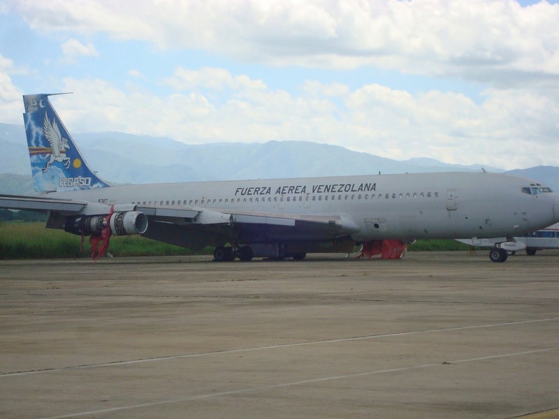 Aviones de transporte de la AMB Cola_a10