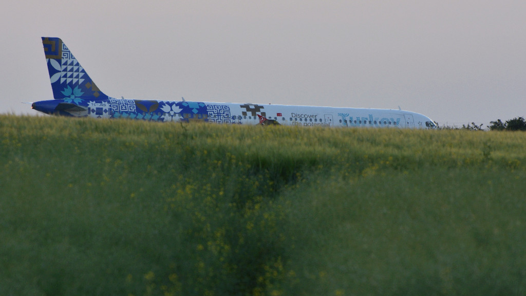 Aeroportul Bucuresti - Henri Coanda / Otopeni (OTP / LROP) - Iunie 2017 Dsc_1212