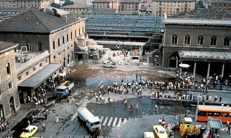 Italia: Sentencia tras 41 años del atentado fascista de Brescia por Ordine Nuovo. [HistoriaC] 0903_b10