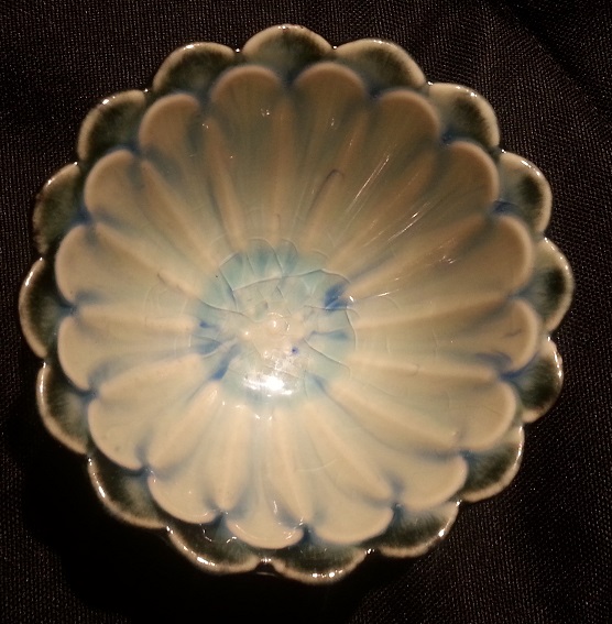 Flower shaped cup or a small bowl, Asian, possibly Japanese 20170215