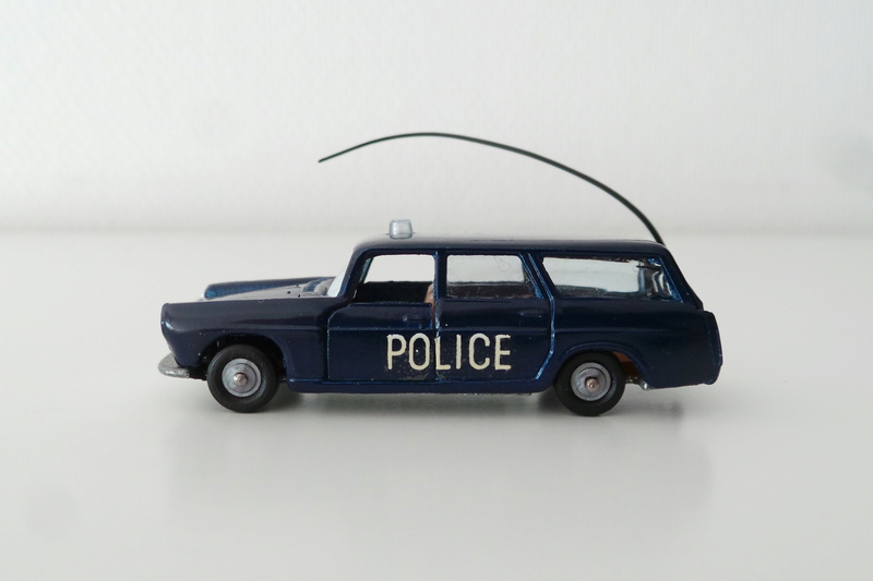 N° 216 Peugeot 404 Break Police Nc_21615