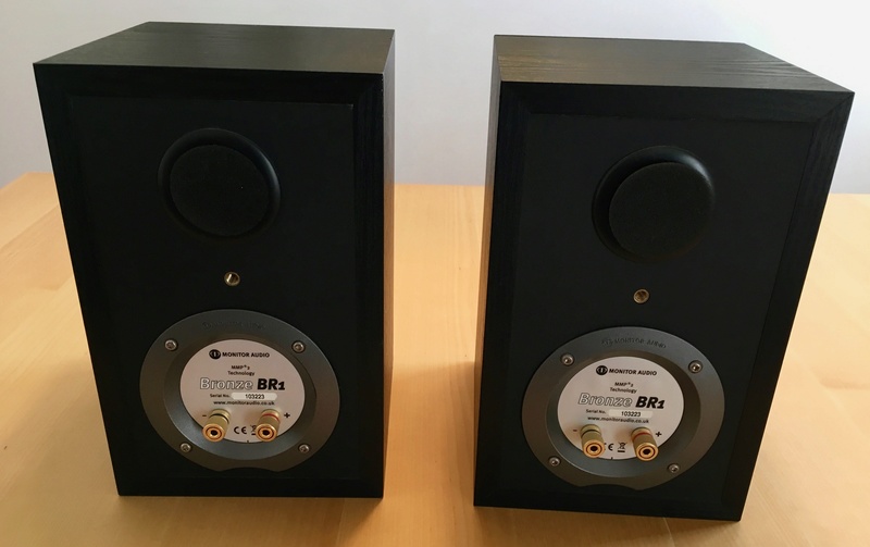 Colunas Monitor Audio Bronze BR1 + Central BRLCR Img_2930