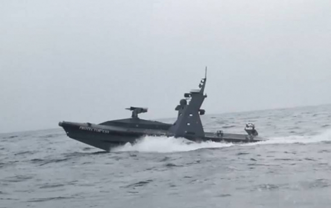 سفينة حربية غير مأهولة تدخل الخدمة في بحرية الاحتلال D9882512