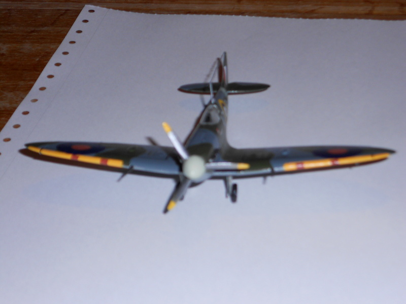 Ma première maquette - Spitfire MkVb Dscn0517