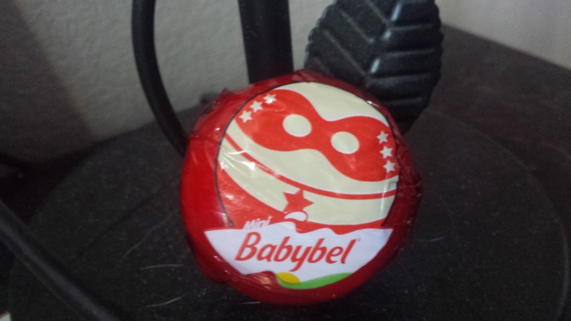 Mizy , carlin bringée noire femelle , une bouille d amour Reservée - Page 2 Babybe11
