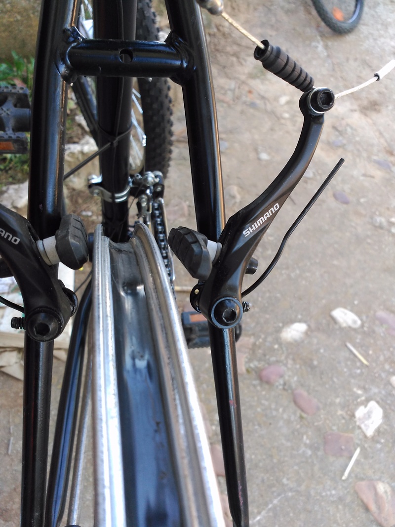 Montaje de mi primera bici eléctrica-  parte ciclo: centrar rueda Img_2011