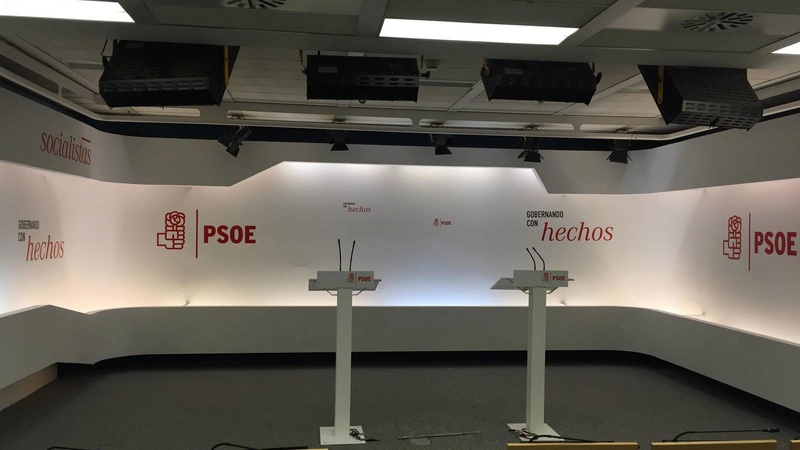 [PSOE] Rueda de Prensa de Susana Díaz Psoe-t10