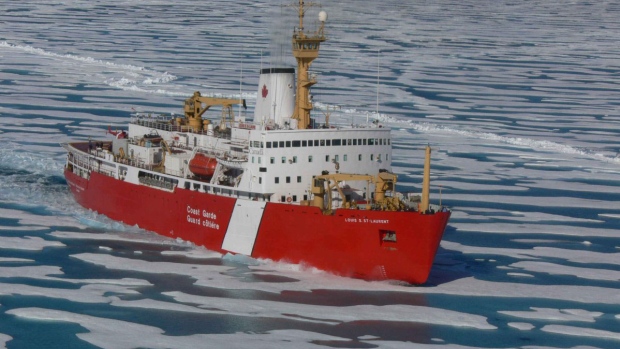 On guard at the poles Ccgs-l10