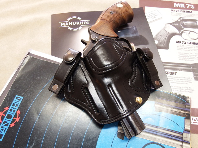"I.W.B. City HOLSTER by SLYE Dscf0518