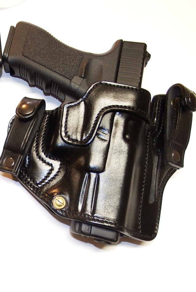 "I.W.B. City HOLSTER by SLYE Iwb_po10
