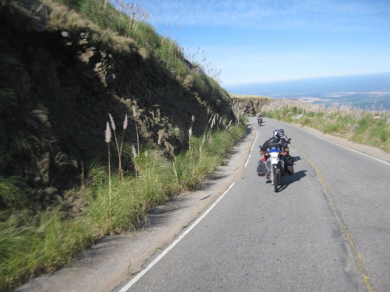 Tenía ganas de charlar de motos sin escuchar "cortes".... Img_1825