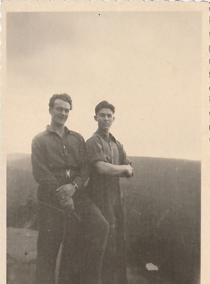 The Life Guards, 1945/6 - Page 2 8a10