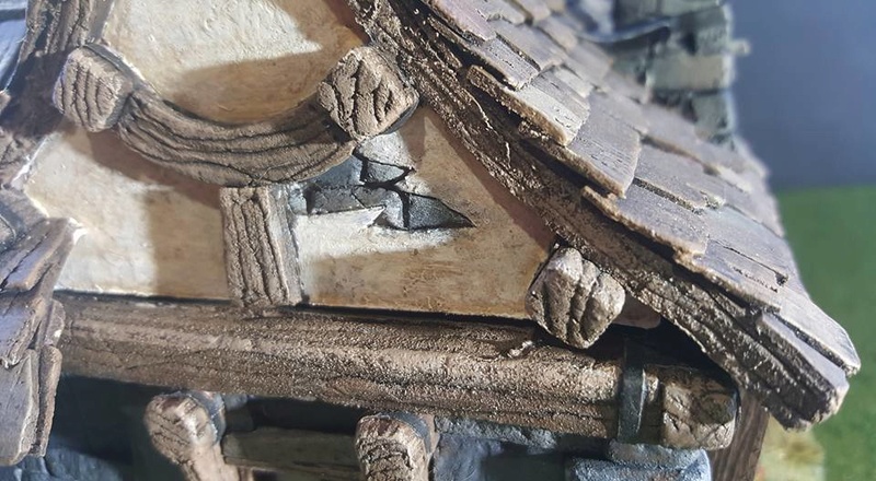 Small Cottage Diorama 13810