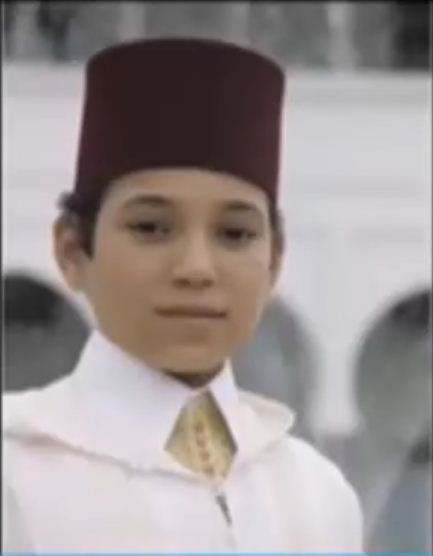 صور نادرة لملك المغرب يوتيوب Captur10