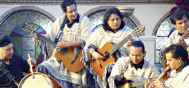 Los Kjarkas: vuelve el grupo más emblemático de la música boliviana Kajrak10
