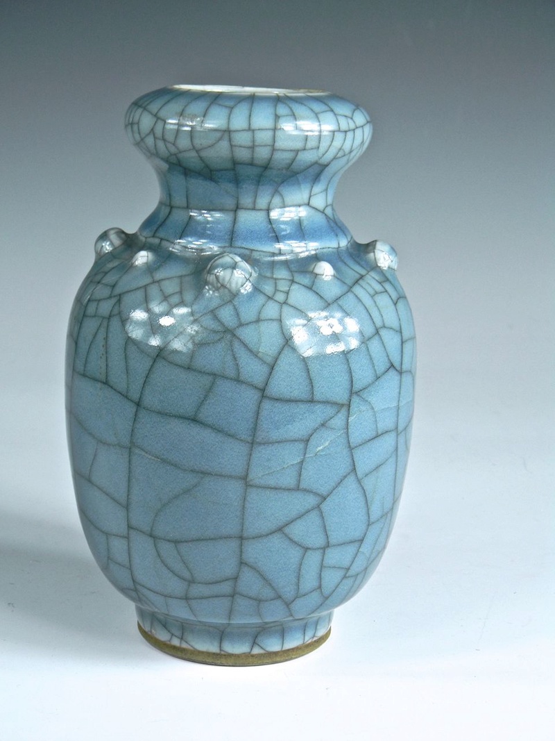 Help Identify a Blue Crackle Glaze Porcelain Vase Asianv14